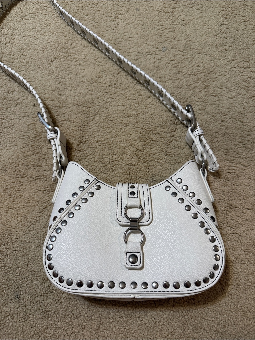 Urban Outfitters Silence + Noise Devon Shoulder Bag - Picture 1 of 7